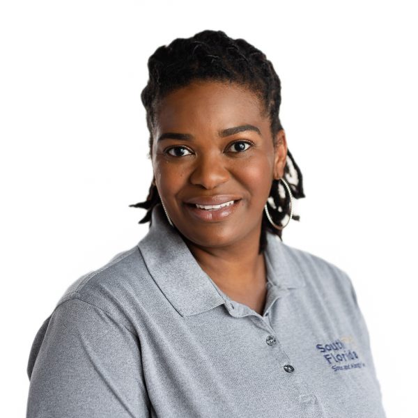 Sara Johnson, Front Desk Representative