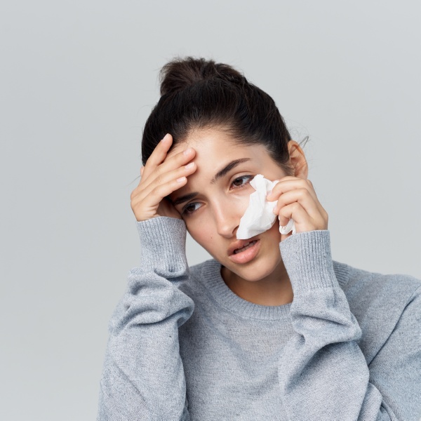 mold allergy symptoms